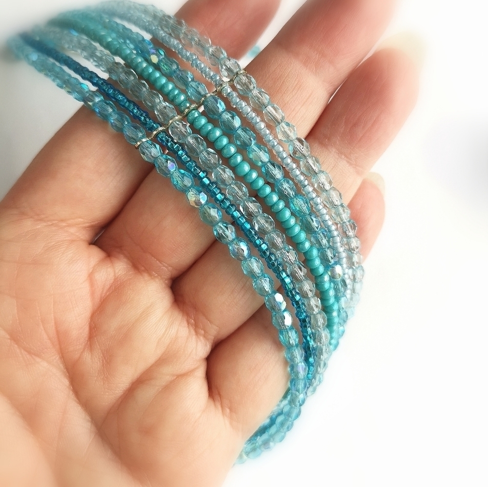 Turquoise choker necklace blue crystal beaded 🆕 - Picture 3 of 4